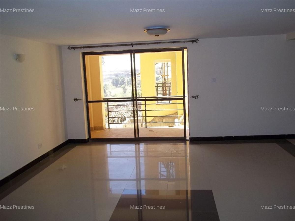 2 Bed Apartment with Lift in Garden Estate - 1