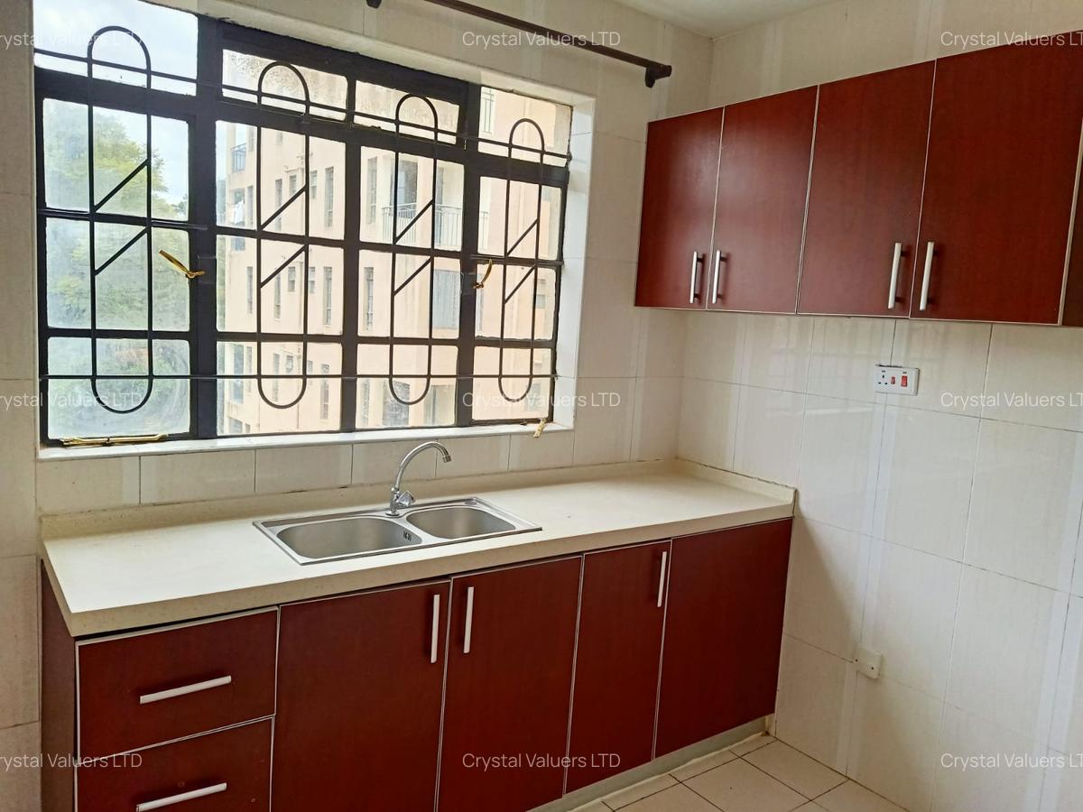 2 Bed Apartment with En Suite in Lavington - 2
