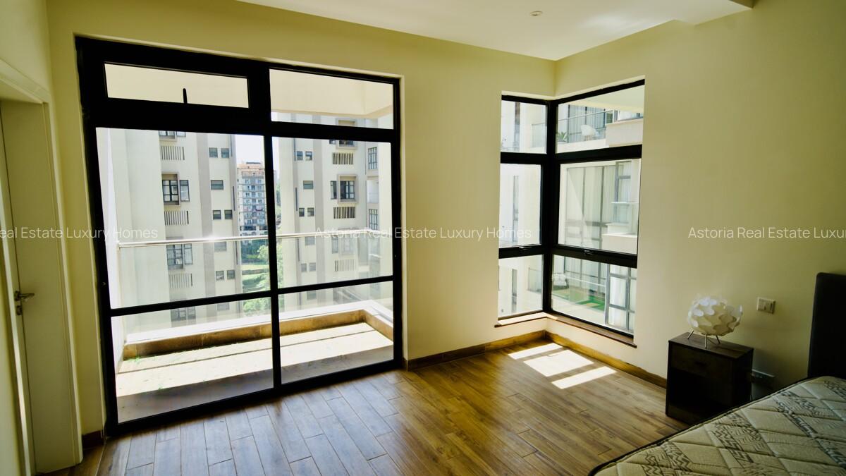 4 Bed Apartment with En Suite at 2026-382 4 Bed - 7