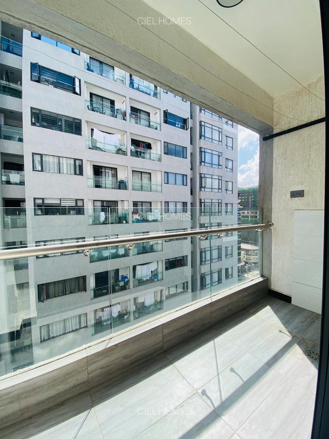 1 Bed Apartment with Swimming Pool at Wood Avenue - 12