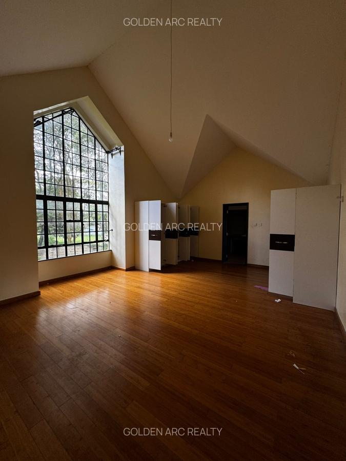 5 Bed Townhouse with En Suite in Karen - 12