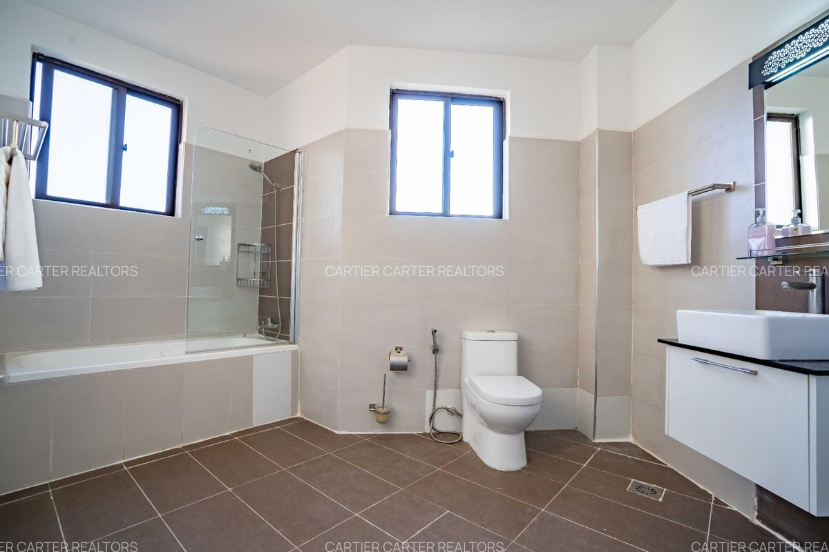 Serviced 3 Bed Apartment with En Suite at Kilimani Primary - 12