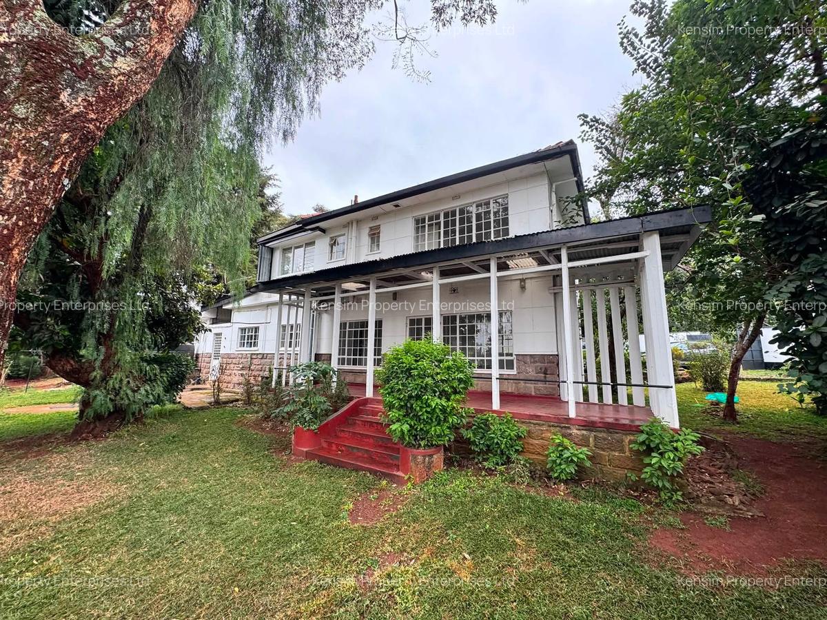 4 Bed Townhouse with En Suite in Lavington - 1