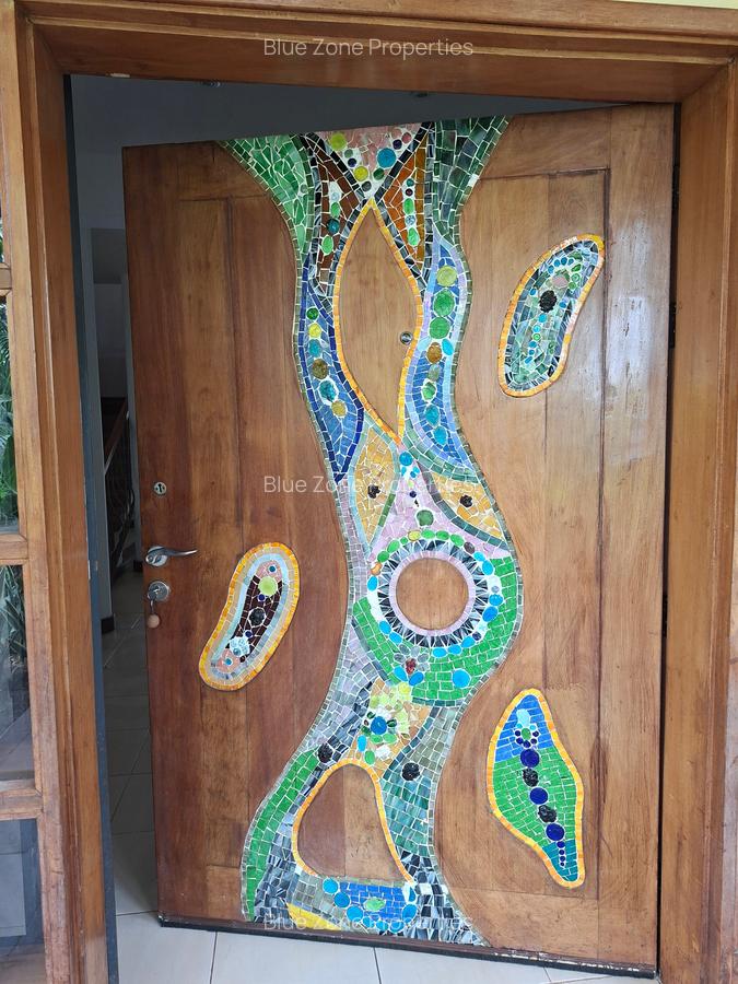 4 Bed House with En Suite at Off Glory Rd - 6