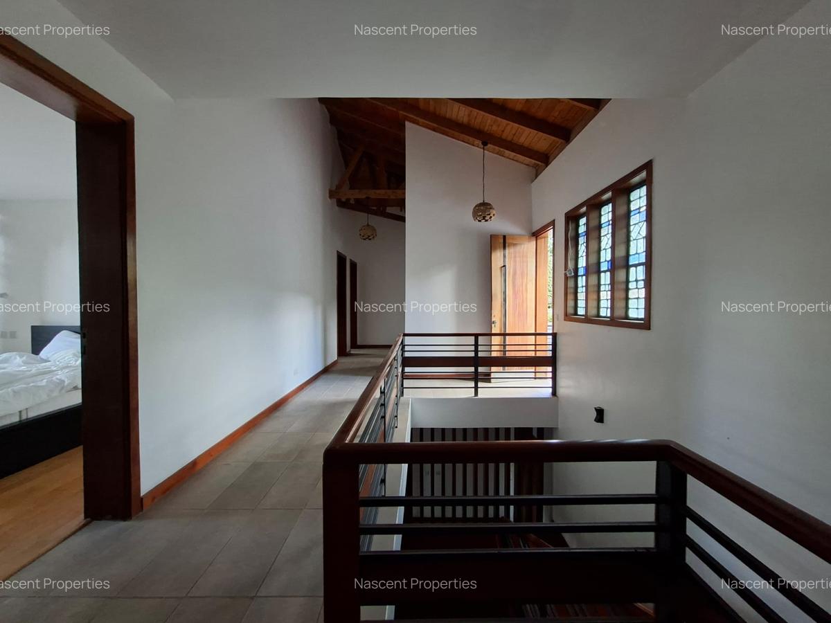 3 Bed House with En Suite in Nyari - 3