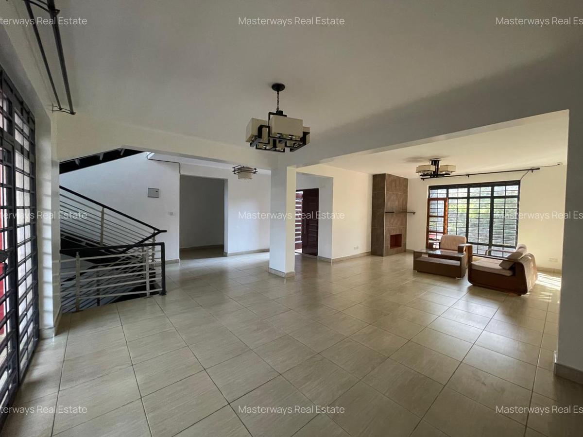 4 Bed Townhouse with En Suite in Kiambu Road - 2