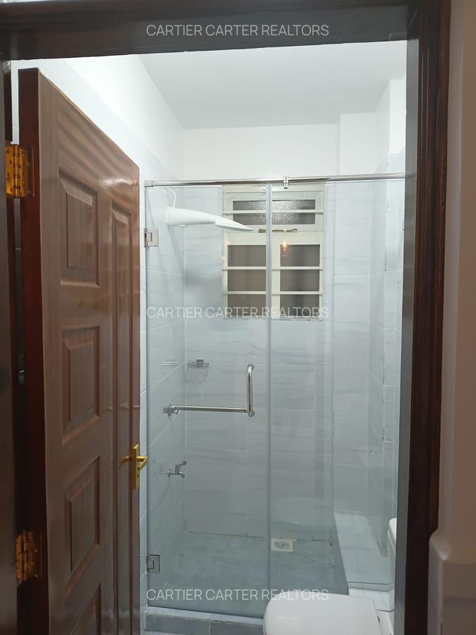 Furnished 2 Bed Apartment with En Suite in Garden Estate - 9