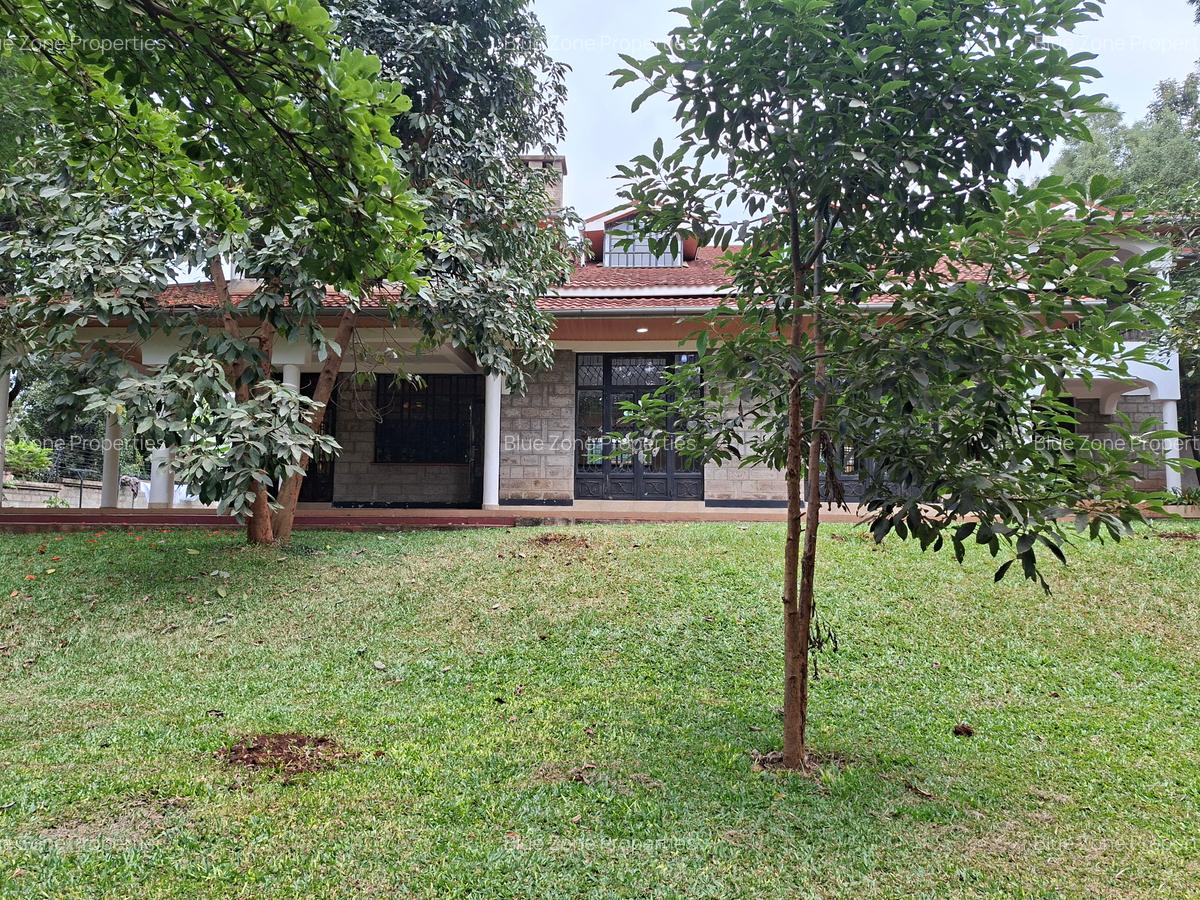 5 Bed Townhouse with En Suite at - 2