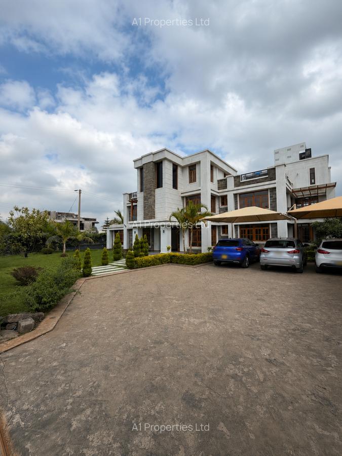 6 Bed House with En Suite in Karen - 2