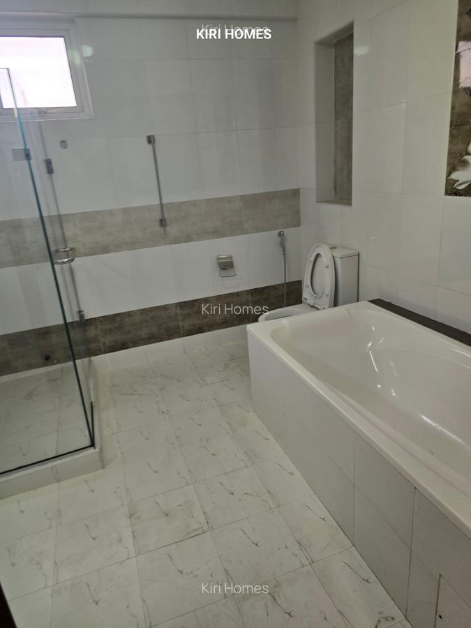 4 Bed Apartment with En Suite in Lavington - 12