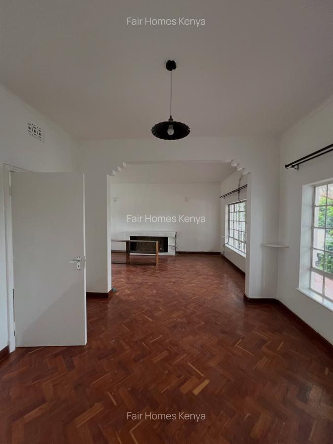 3 Bed House with En Suite at Lavington Green - 8