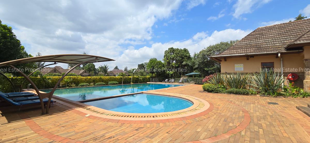 5 Bed Townhouse with En Suite in Runda - 2