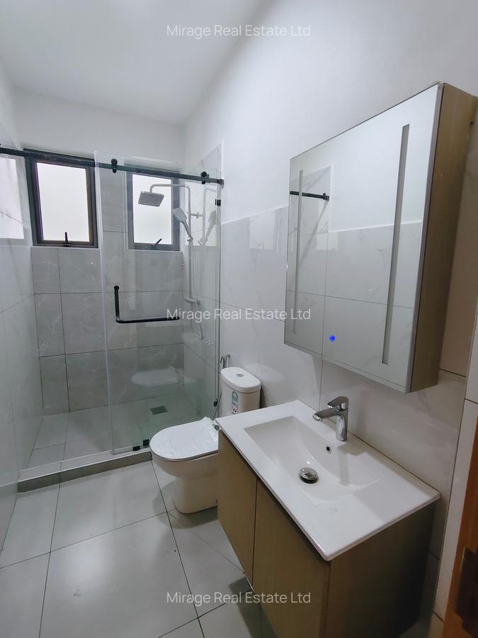 6 Bed Villa with En Suite in Lavington - 10
