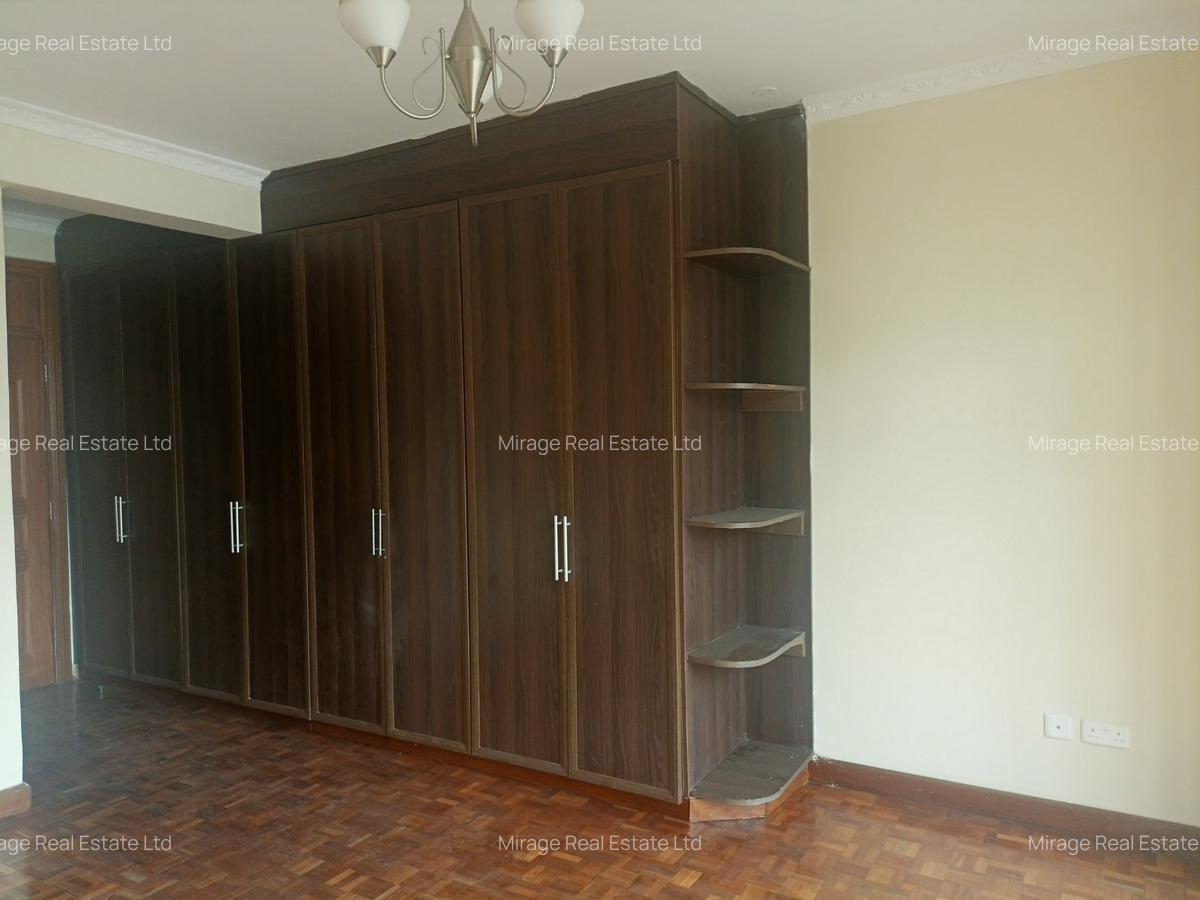 3 Bed Apartment with En Suite in Kilimani - 4
