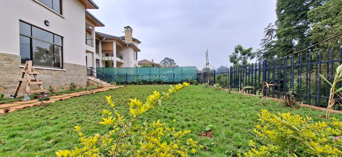 4 Bed House with En Suite in Nyari - 7