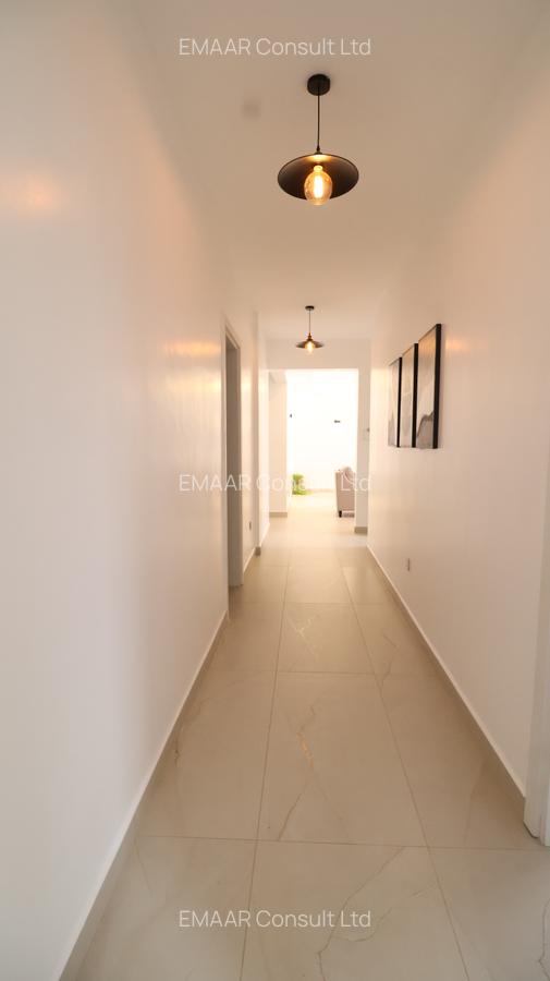 Serviced 3 Bed Apartment with En Suite in General Mathenge - 9