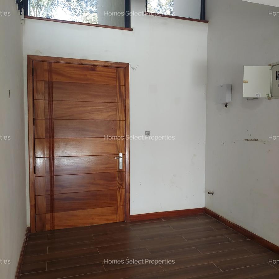 4 Bed Townhouse with En Suite at Oloolua Close - 3
