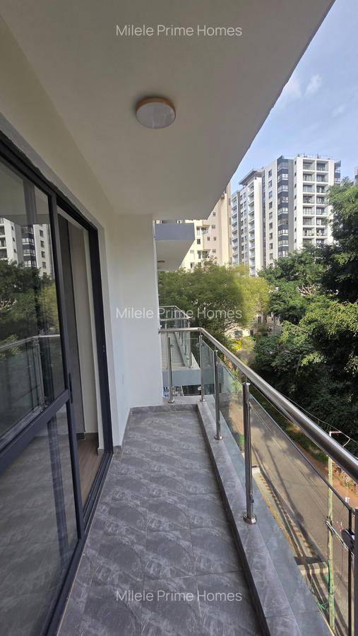 Serviced 3 Bed Apartment with En Suite at Riverside Drive - 2