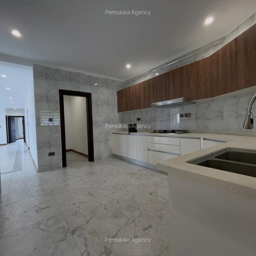3 Bed Apartment with En Suite in Kileleshwa - 10