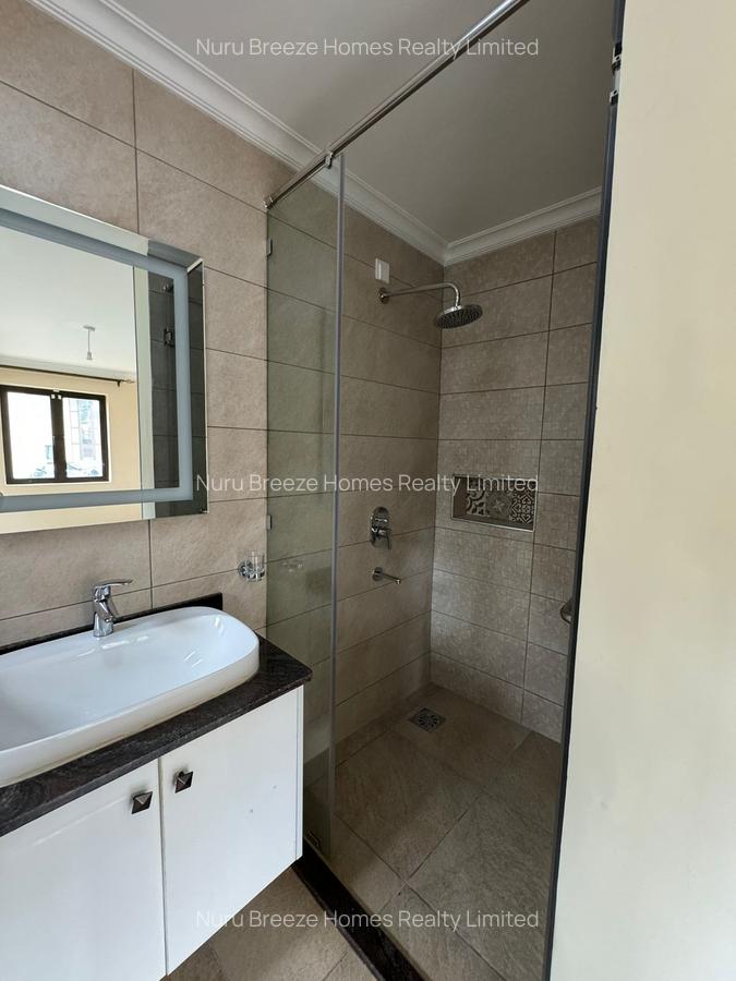 4 Bed Townhouse with En Suite in Lavington - 16