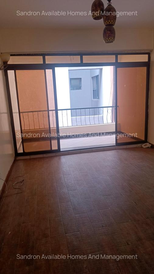 1 Bed Apartment with En Suite in Kilimani - 2