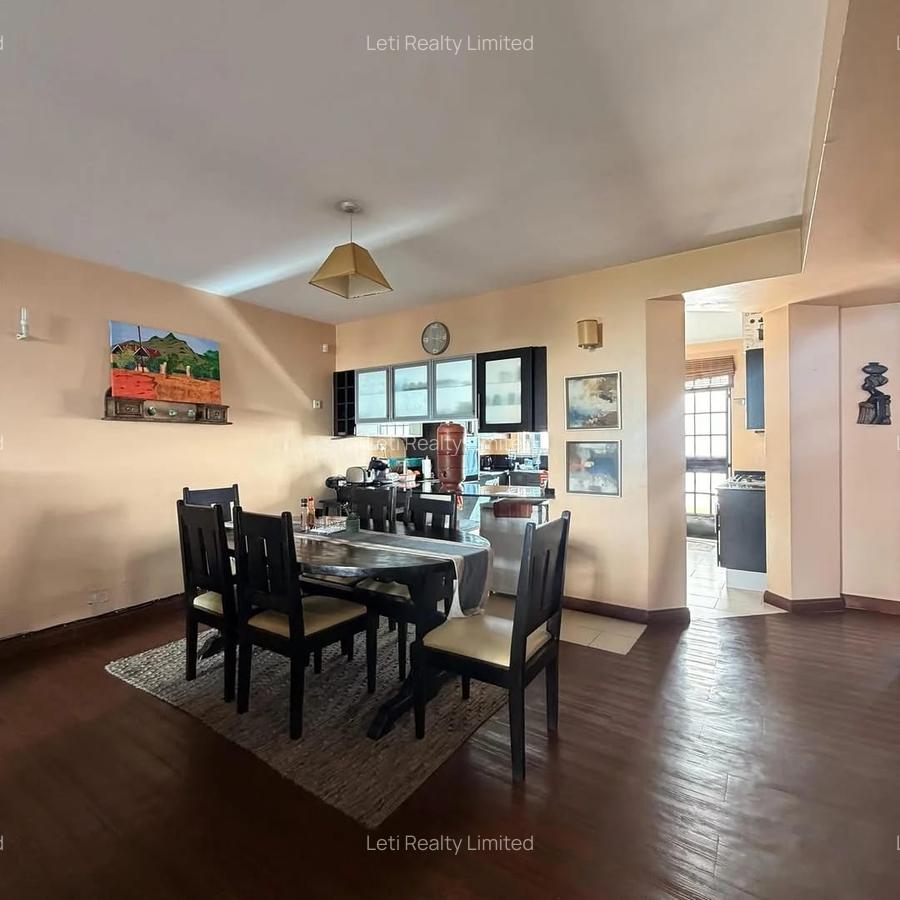 4 Bed Townhouse with En Suite in Lavington - 3