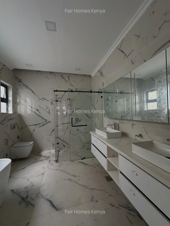 5 Bed Townhouse with En Suite at Maji Mazuri - 9