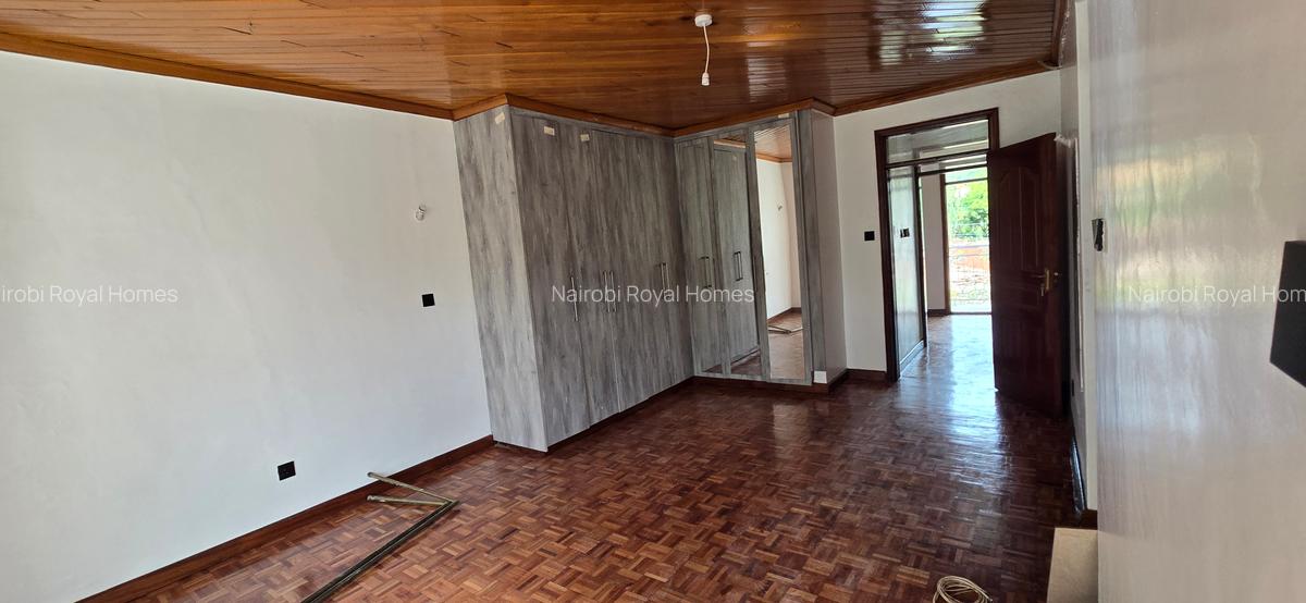 5 Bed Townhouse with En Suite at Off Convent Drive - 5