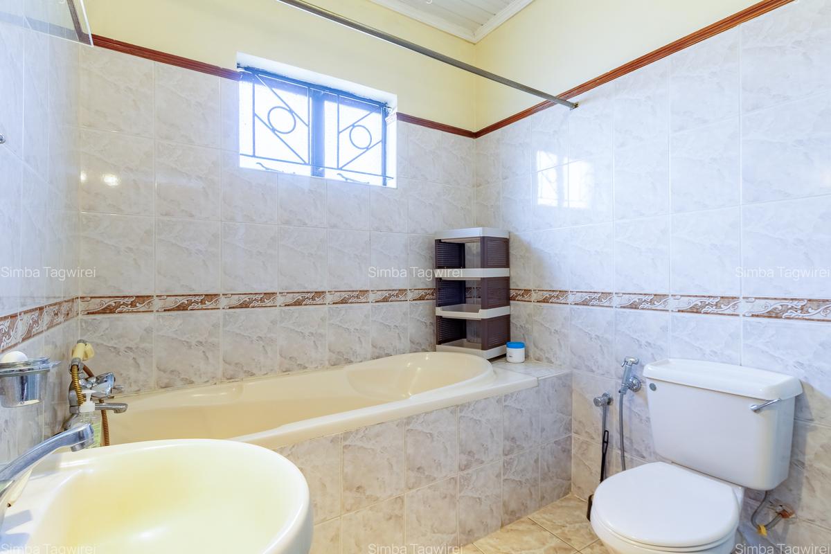 Serviced 3 Bed Apartment with En Suite at Durham Road - 13