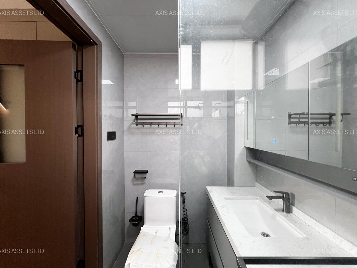 3 Bed Apartment with Swimming Pool at George Padmore - 14