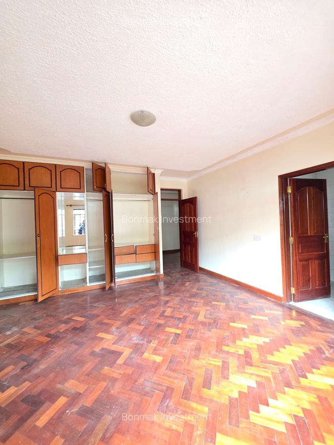 4 Bed Townhouse with En Suite at Lavington Green - 15