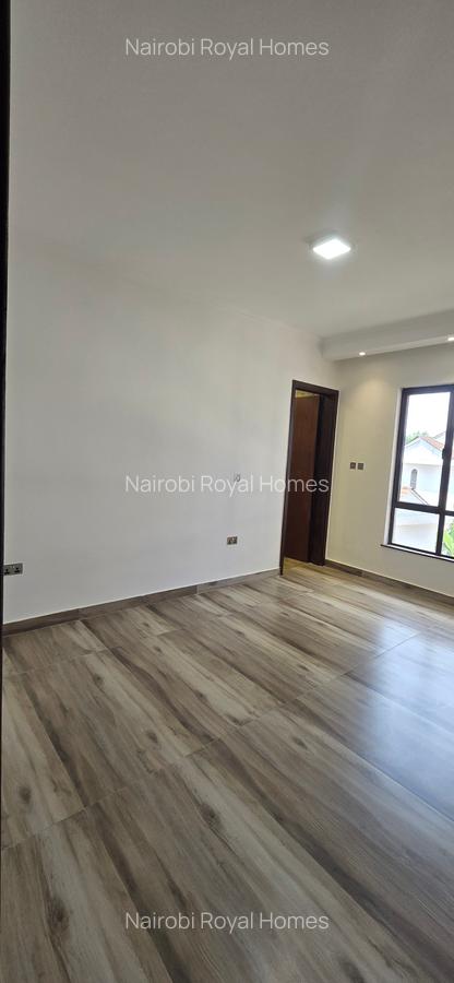 2 Bed Apartment with En Suite at Brookside Close - 13
