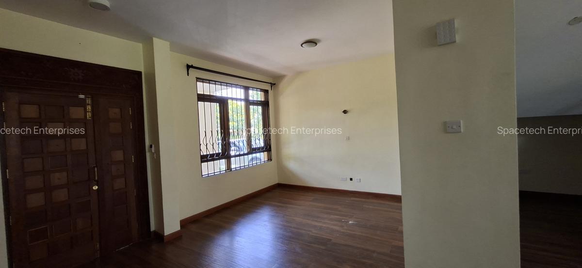 4 Bed Townhouse with En Suite in Runda - 20