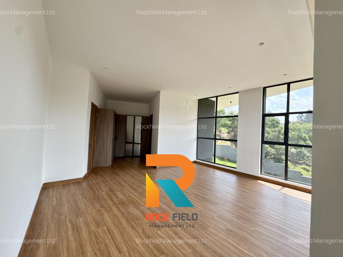 5 Bed Townhouse with En Suite at Off Redhill Road - 13