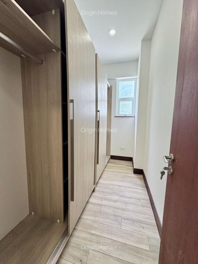 4 Bed Apartment with En Suite at Parklands - 11
