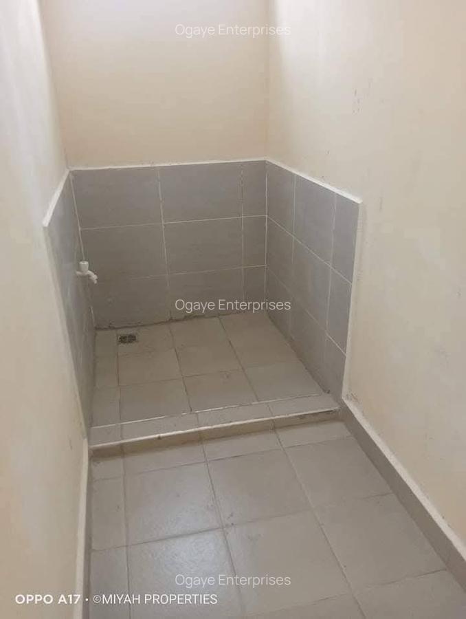 2 Bed Apartment with En Suite at Mtwapa - 7