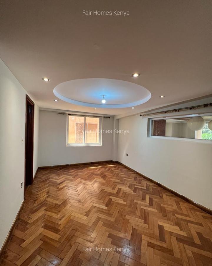 5 Bed Townhouse with En Suite at Convent Drive - 11