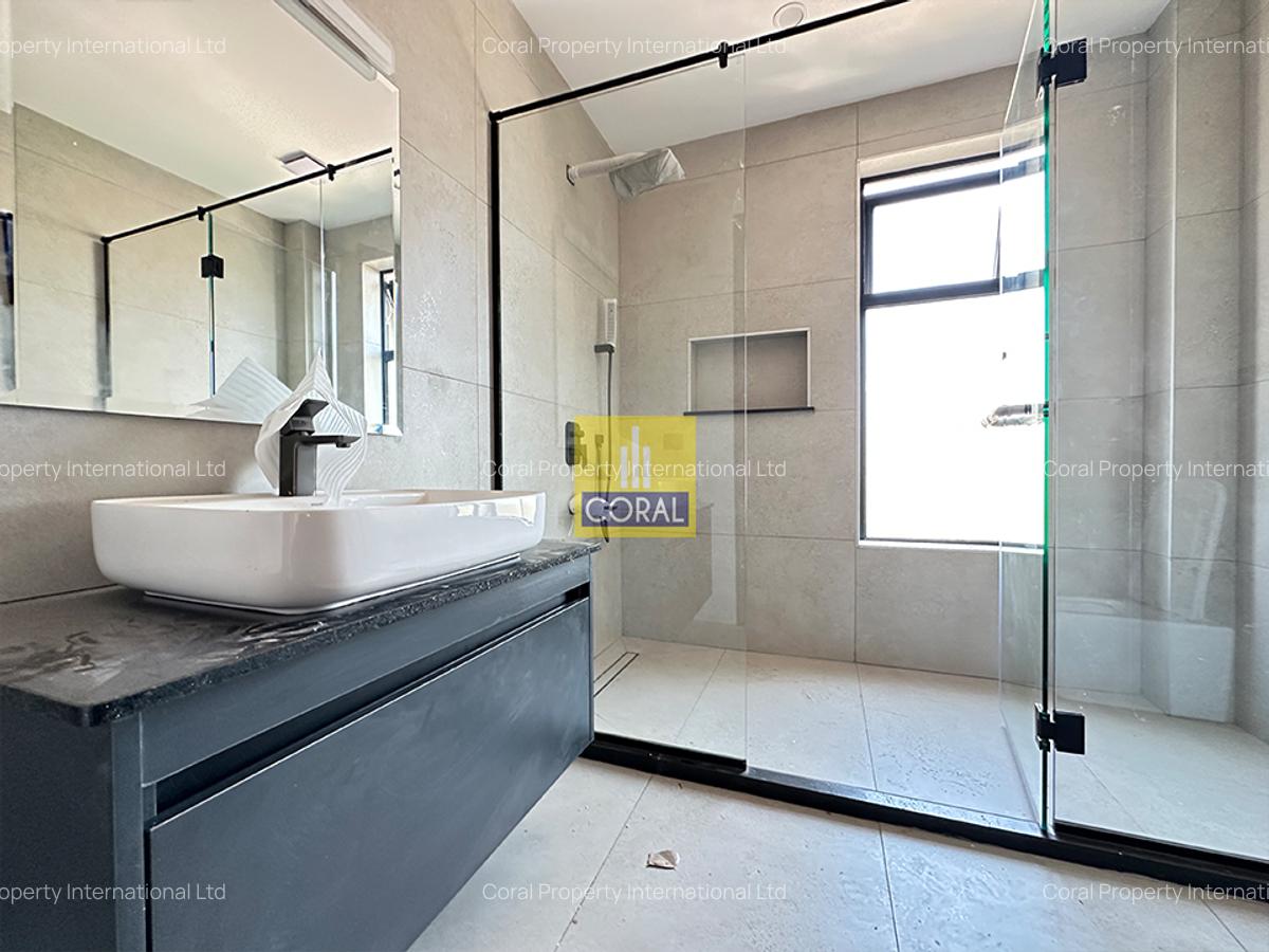 4 Bed Apartment in Westlands Area - 16