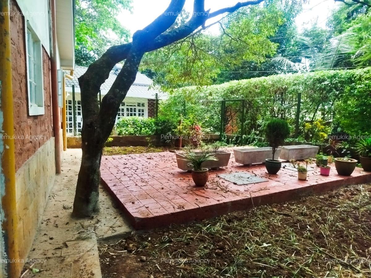 2 Bed Townhouse with En Suite in Karen - 6
