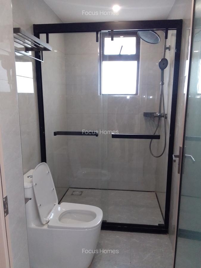 3 Bed Apartment with En Suite in Riverside - 14