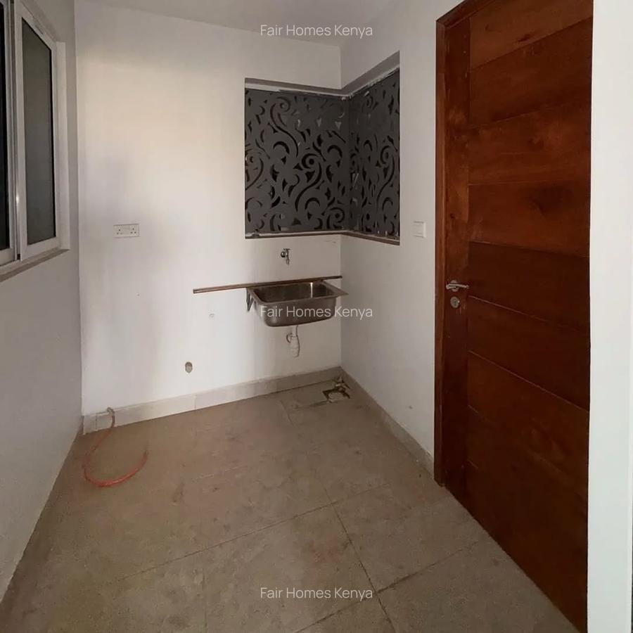 2 Bed Apartment with En Suite at Othaya Road - 16