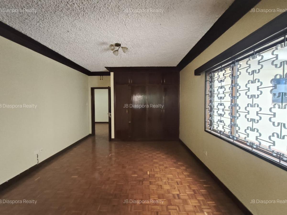 5 Bed Apartment with Staff Quarters at 2Nd Parklands - 6