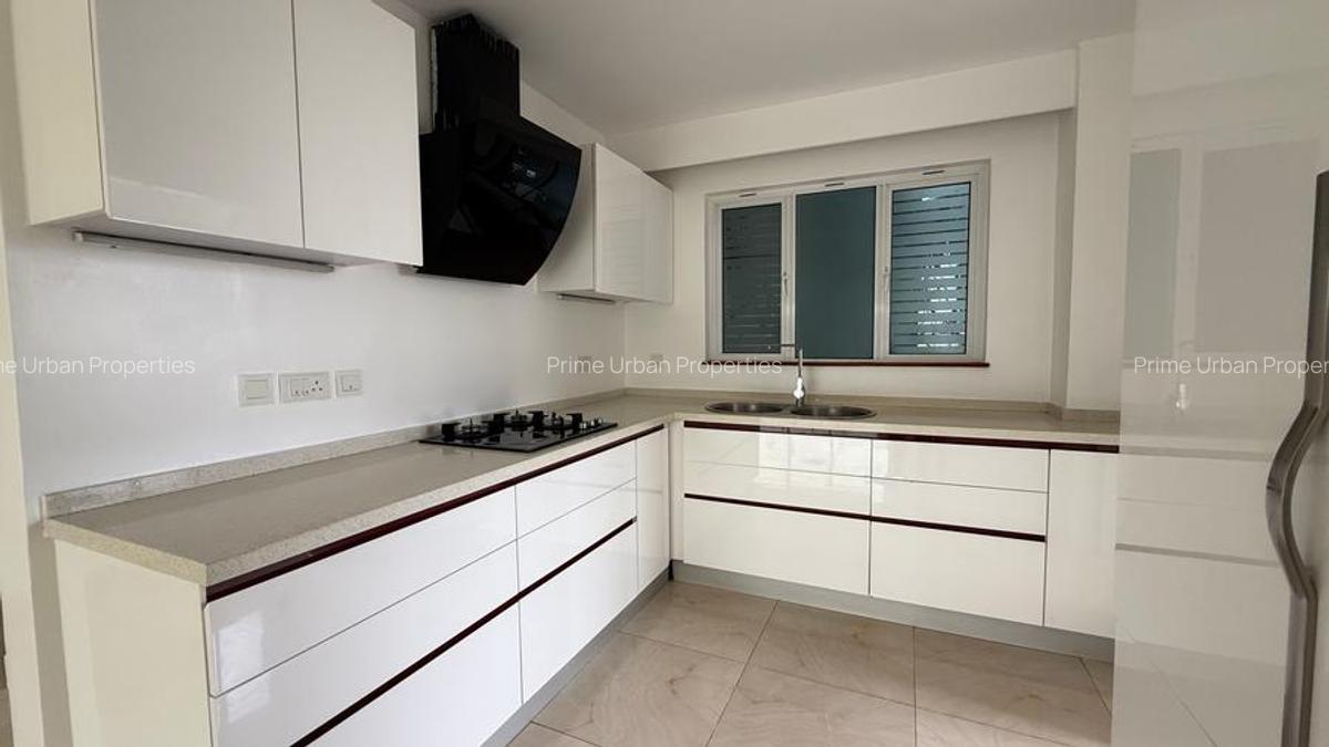 2 Bed Apartment with En Suite in Westlands Area - 15