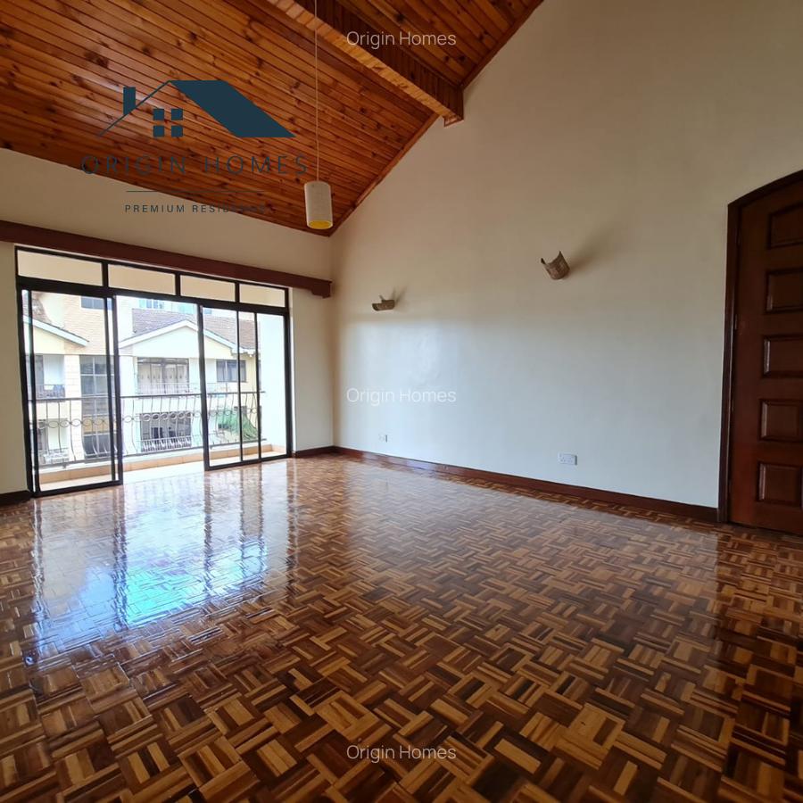 3 Bed Apartment with En Suite at Brookside - 2