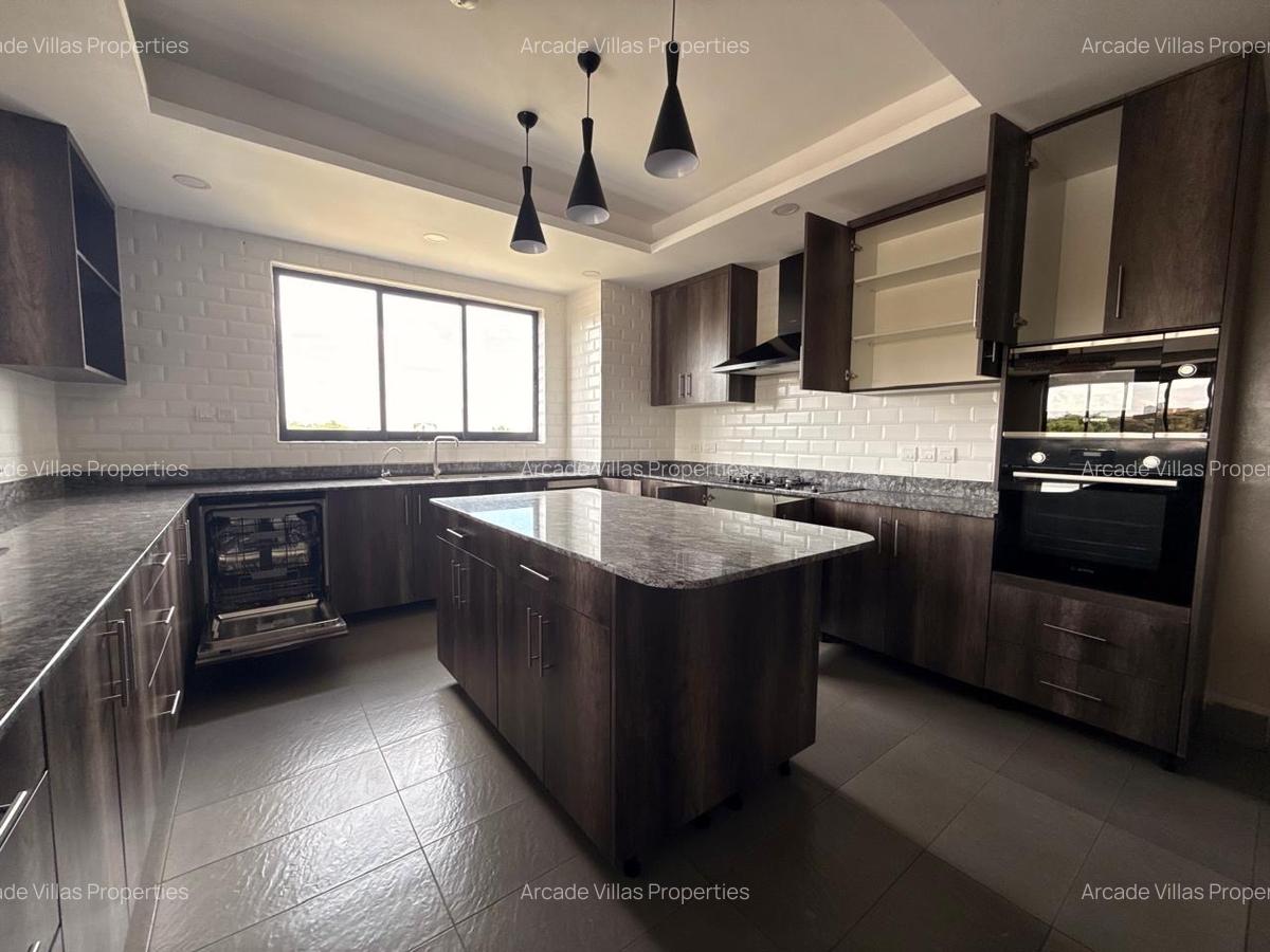 4 Bed Apartment with En Suite in Lavington - 11