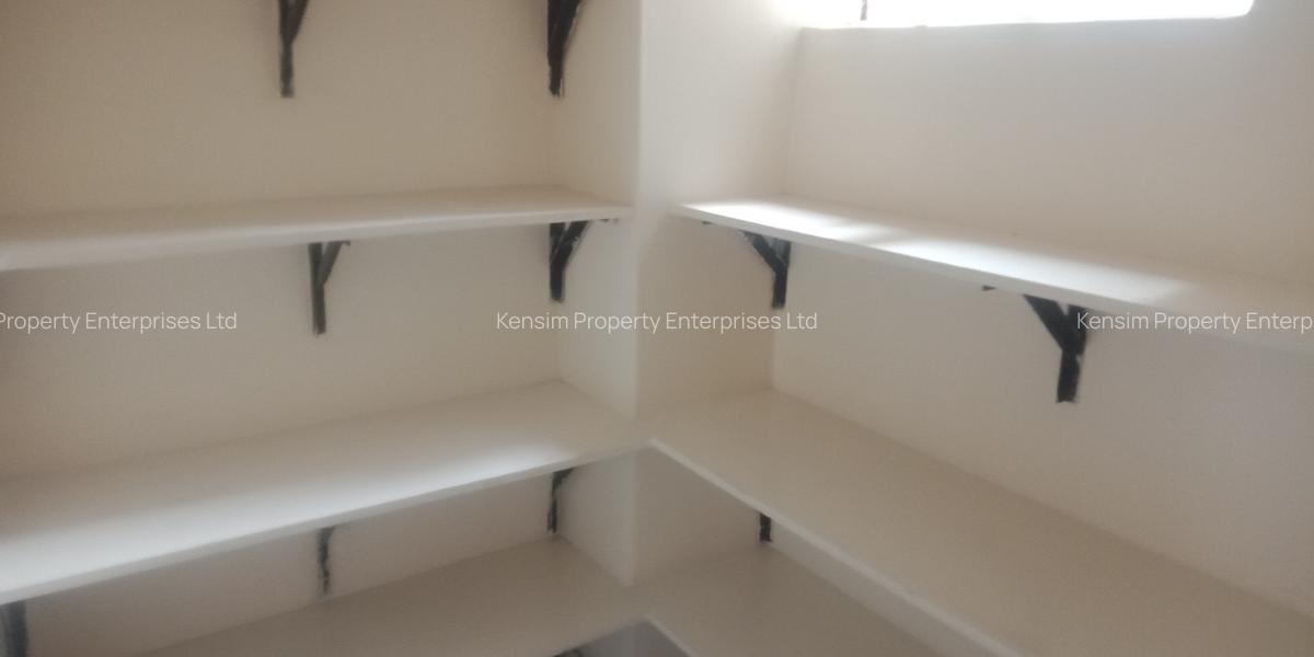 4 Bed Townhouse with En Suite in Lavington - 5
