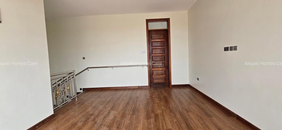 4 Bed Townhouse with En Suite at Kamakis - 11
