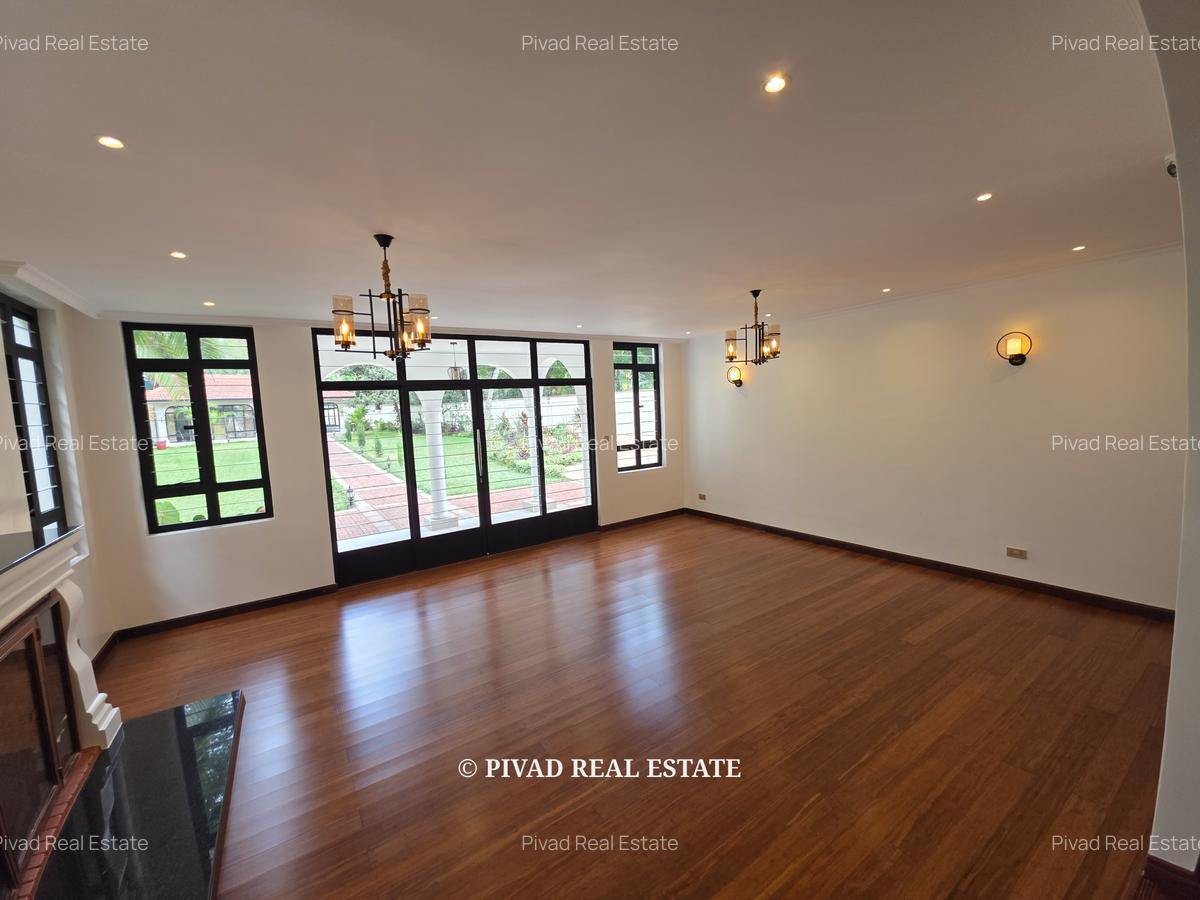 6 Bed House with Garden in Runda - 4