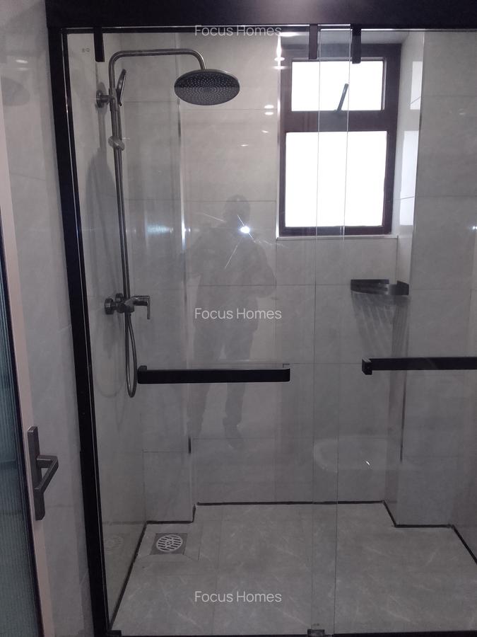 3 Bed Apartment with En Suite in Riverside - 18