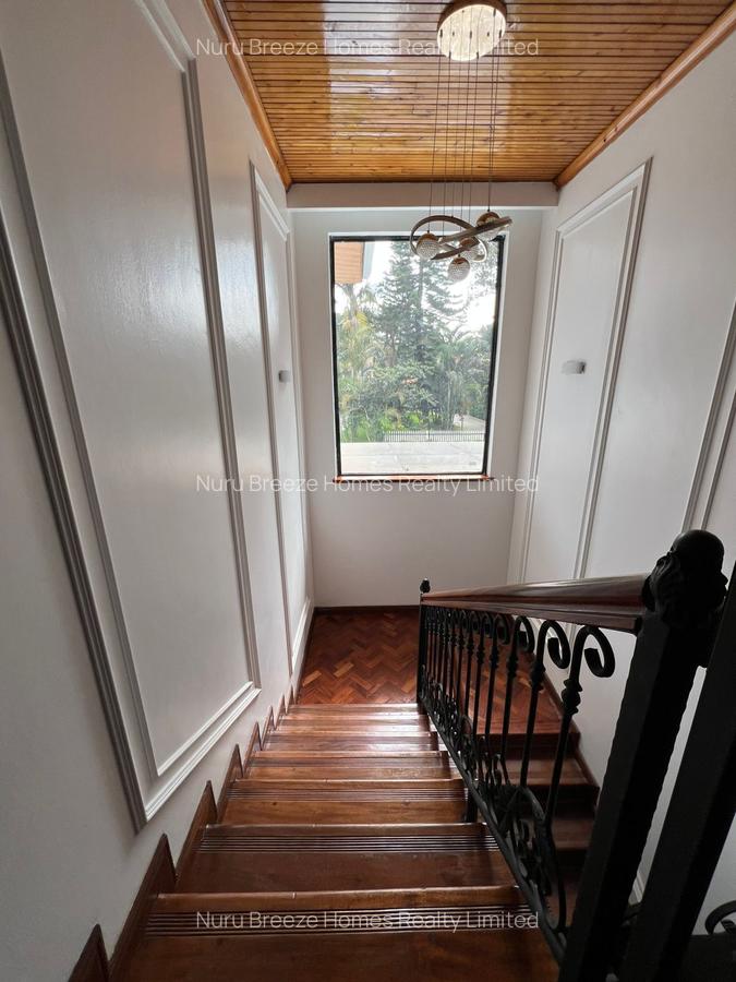 5 Bed House with En Suite in Garden Estate - 14